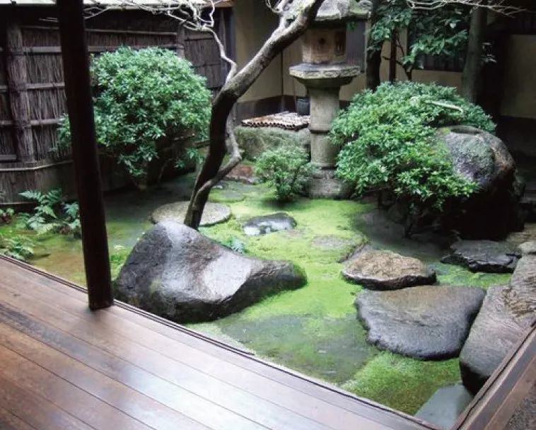 京都坪庭世界上最小的庭院 京都坪庭世界上最小的庭院