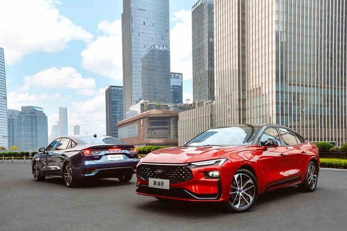 不做選擇題 新一代蒙迪歐集油車與電車所長 預售15 98萬元起