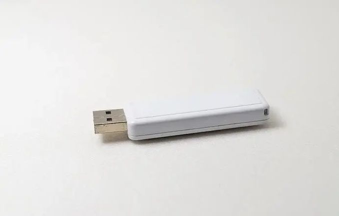 U盤裡的東西剛存進去就沒了怎麼回事？怎麼辦