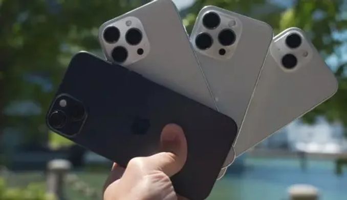 蘋果iPhone 15已經定版,手持真機照也曝光了! - 數碼 - iNewsDB 日日新聞.掌握每日新鮮事