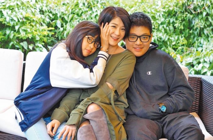 袁惟仁患病後與子女疏離,前妻欠債感慨生活不易,兒子靠貸款上學 - 娛樂 - iNewsDB 日日新聞.掌握每日新鮮事